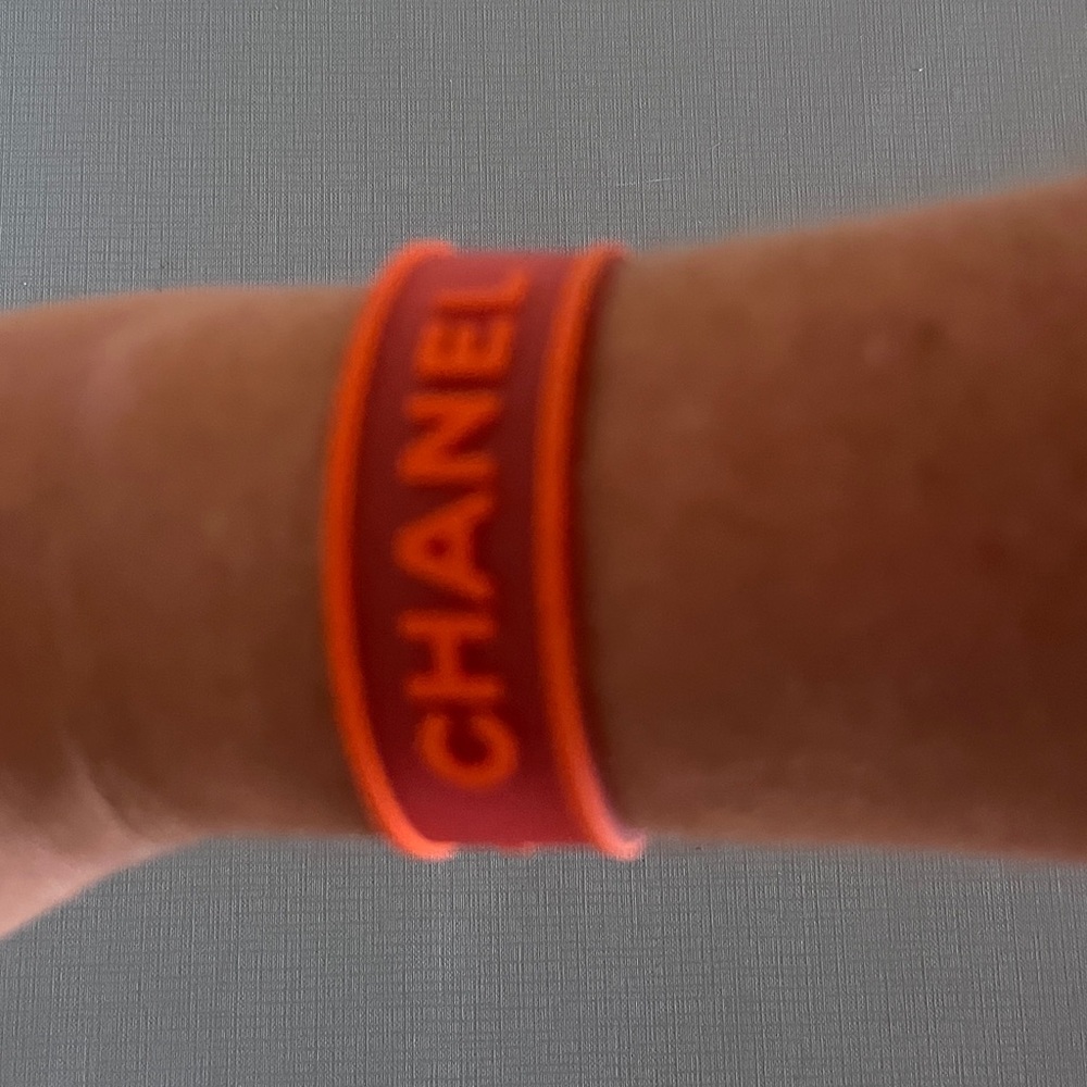 Chanel Vintage Silicone and Palladium Logo  Vibrant Orange - Picture 2 of 7